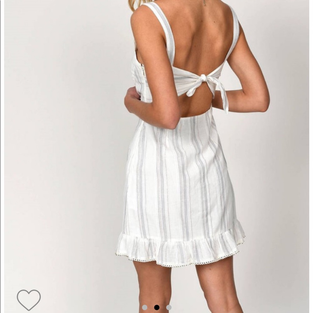 Linen Ruffle Bodycon Dress - Picture 2 of 3